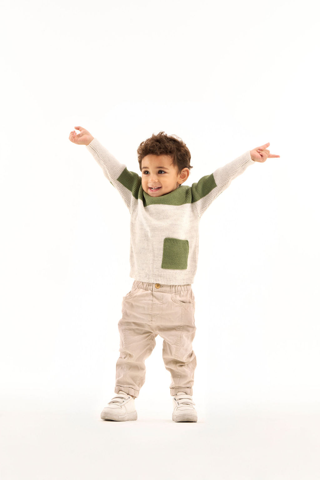 boys pullover with pocket